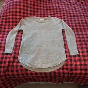 Women's Gray Sweater